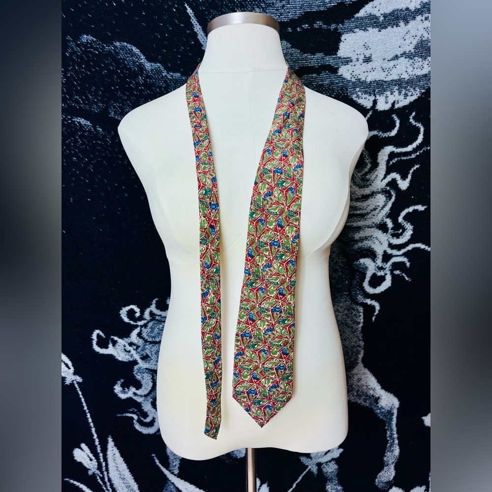 VTG 1990s Christian Dior Red and Blue Floral Silk Tie